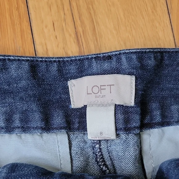 LOFT Blue Jean Shorts Classic Denim Style - Picture 3 of 5